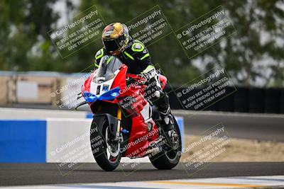 media/Apr-18-2025-TrackDaz (Fri) [[45f5874c44]]/B Group/Session 4 (Turn 6 - Outside)/